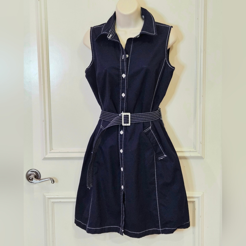 Isaac Mizrahi Navy Blue/White Trim Sleeveless Belted Button Front Dress, Medium - Picture 11 of 16